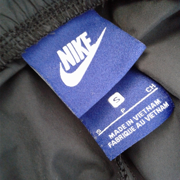 Nike WMNS sz S Sportswear Woven Cuffed Pant jogger Black/ White 921432-010 - Picture 6 of 6